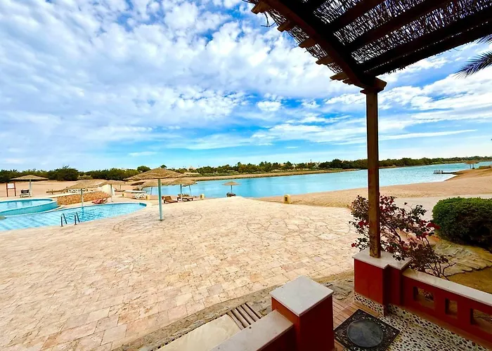 Exquisite 1br With Pool And Front El Gouna Apartman *