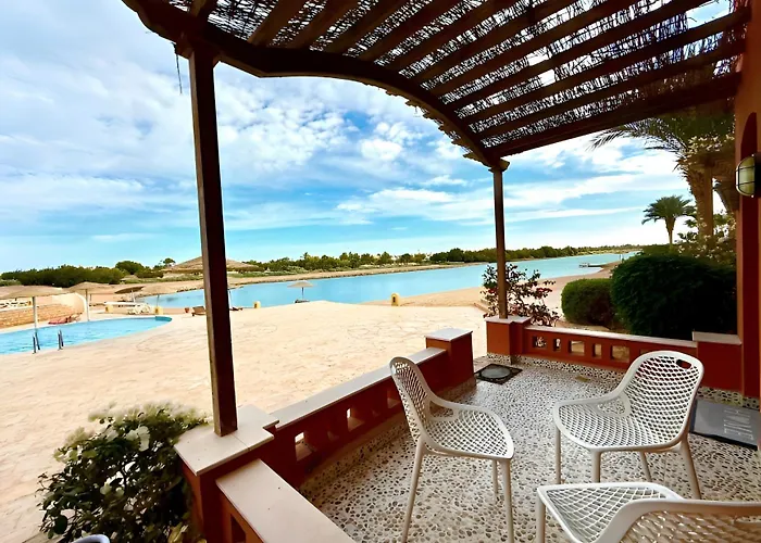 Exquisite 1br With Pool And Front El Gouna Apartman *